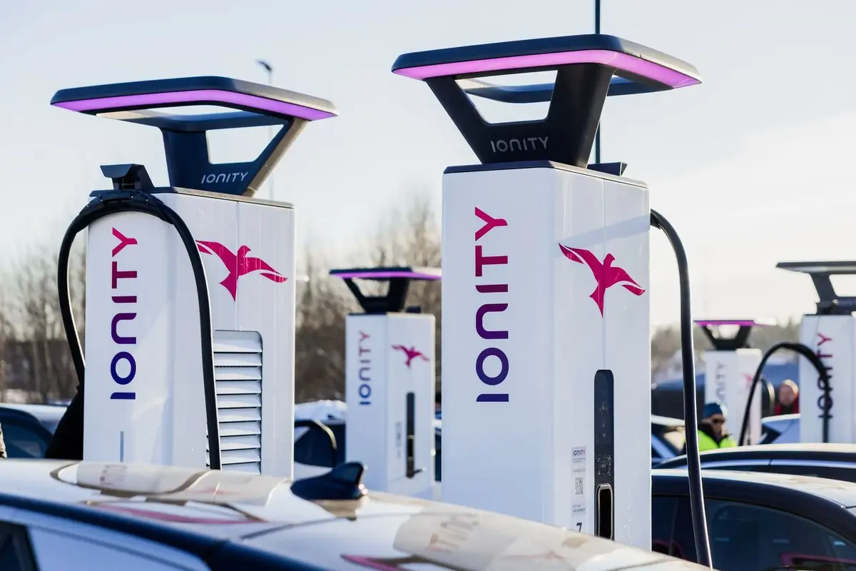 Ionity, recharge, bornes, infrastructure, voiture électrique, mobilité douce, territoire, déploiement
