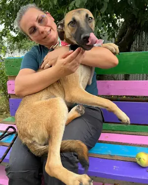 Adopter Asha