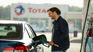 Baisse du carburant : les automobilistes respirent… mais jusqu’à quand ?