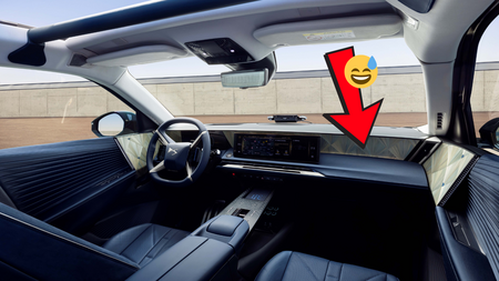 Bleu Songe, marqueterie de paille… le jargon nébuleux du luxe indécent de la DS8 présidentielle